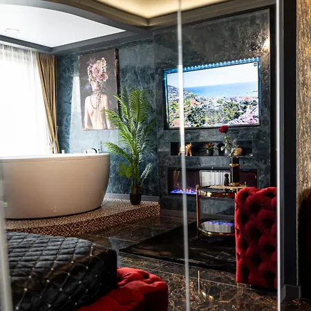 Amj Royal Aparthments Apartment